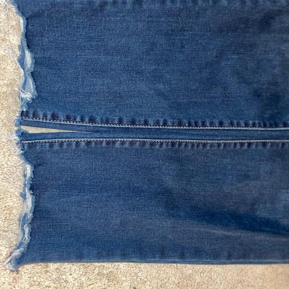 Distressed Maternity Jeggings Ingrid & Isabel Sz12 - Picture 4 of 9